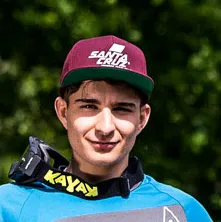 6081977d09773ef09a661fa7_Vendemmia faccia